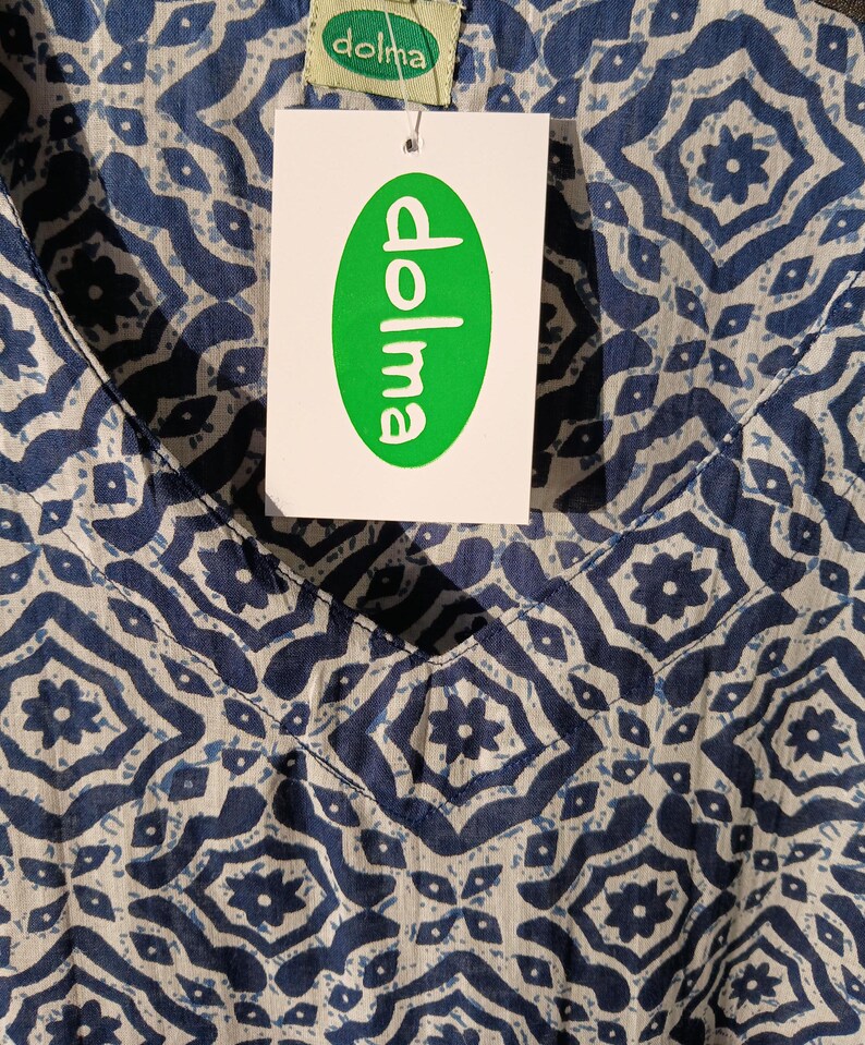 Dolma.Cotton V Neck Dress Handprint In Navy On White. Very Slightly Fitted — photo 3