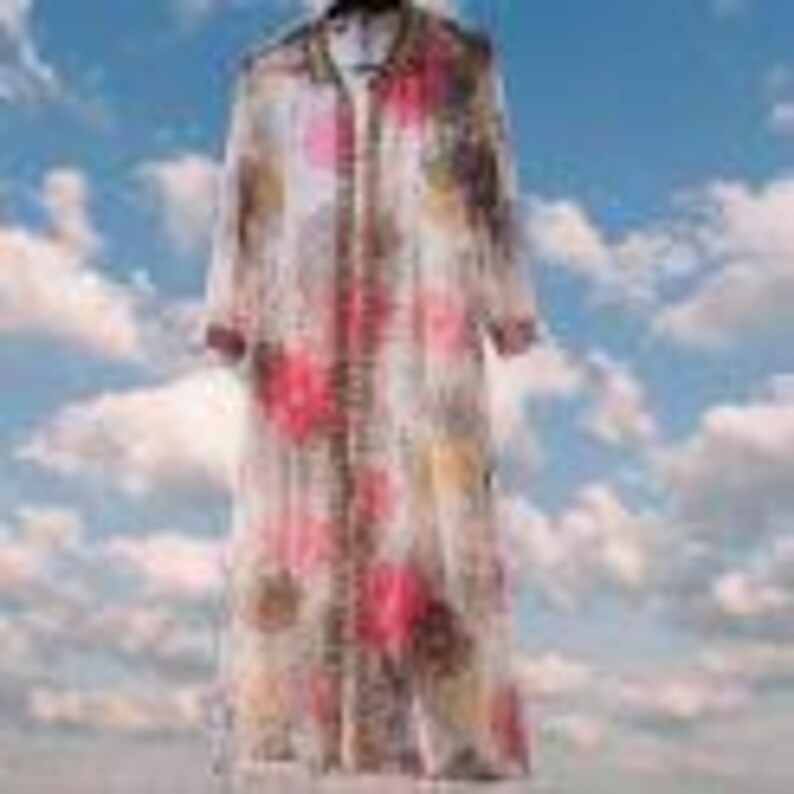 Beige Floral Maxi Shirt Dress – Artistic Button-Front Layering Style — photo 3