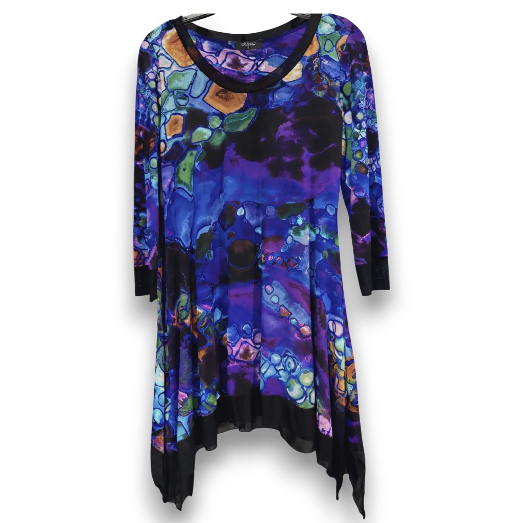 klaveli abalone (2) Abalone print tailored tunic with asymmetric hem in vibrant blue and purple floral pattern